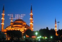 Orucluyken banyo yapmak orucu bozarmi ?