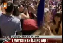 Kendini Kadın Polise Aratmak İsteyen Gösterici