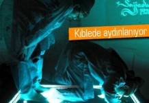 Kıbleye döndüğünde ışığı yanan seccade