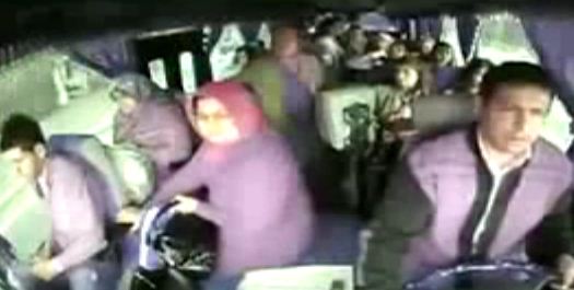 Otobüs Arızasını Yanlış Anlayınca Panik Yapan Yolcular