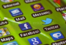 Selfied for Messenger Uygulaması