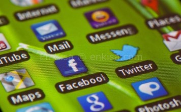 Selfied for Messenger Uygulaması