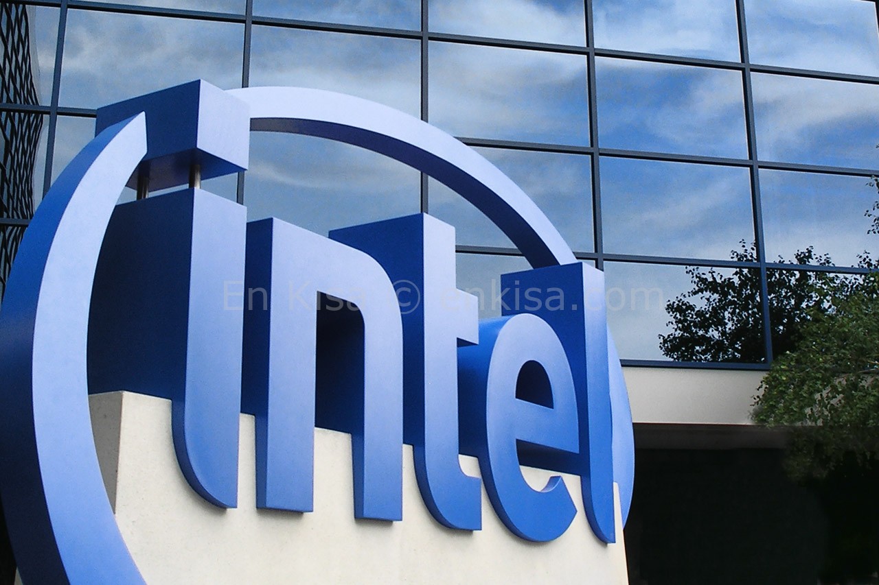 intel-atom-işlemci-ismini-degistiriyor