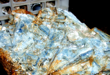 Diaspor Kristali Nedir – Diaspor Kristali Nerede Çıkartılır