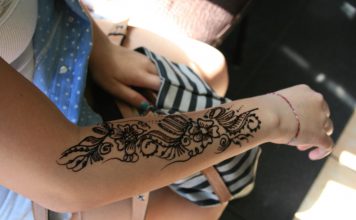 Hint kınası ile dövme nasıl yapılır